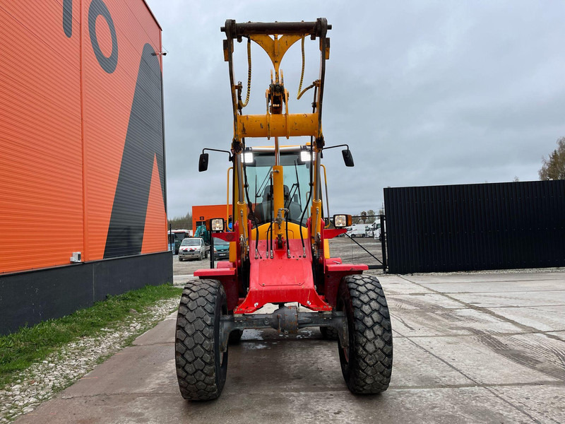 Pyöräkuormaaja Volvo L 30 B-Z/X 4x4 AC / QUICK COUPLER / BUCKET + FORKS: kuva Pyöräkuormaaja Volvo L 30 B-Z/X 4x4 AC / QUICK COUPLER / BUCKET + FORKS
