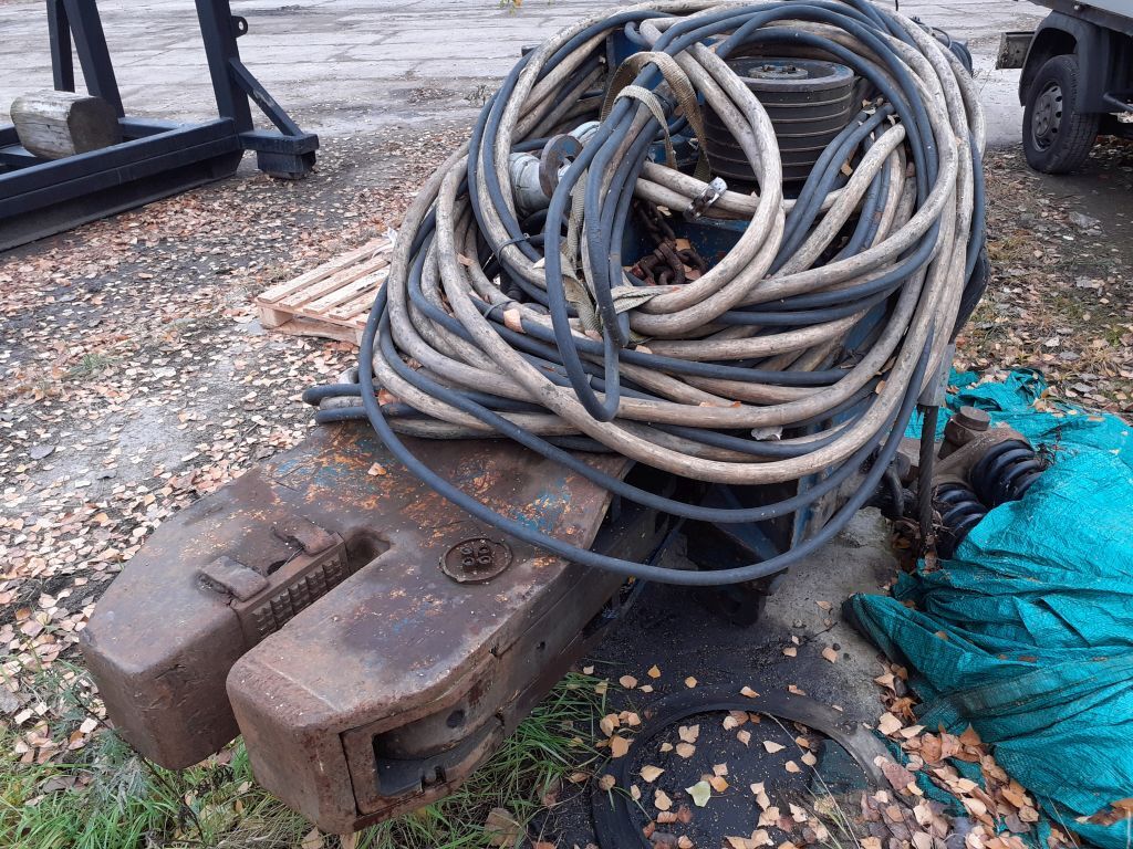 Wibromłot elektryczny TOMEN VM2-2000 do larsenów - Lisälaitteet - Rakennuskoneet: kuva Wibromłot elektryczny TOMEN VM2-2000 do larsenów - Lisälaitteet - Rakennuskoneet Wibromłot elektryczny TOMEN VM2-2000 do larsenów - Lisälaitteet - Rakennuskoneet: kuva Wibromłot elektryczny TOMEN VM2-2000 do larsenów - Lisälaitteet - Rakennuskoneet