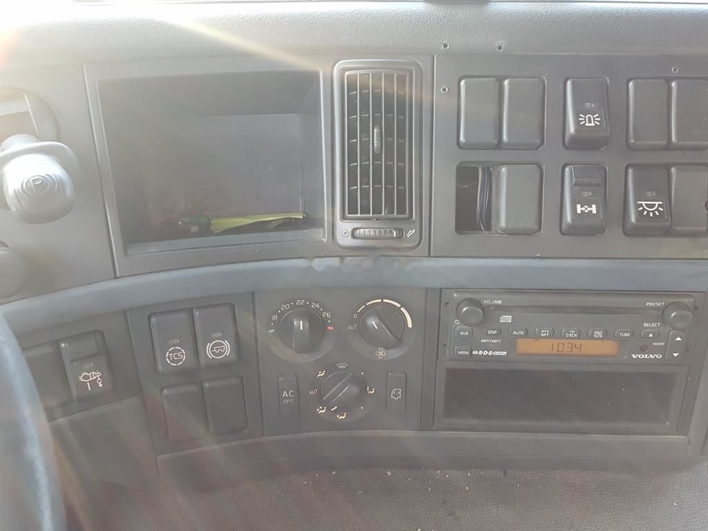 Leasing Volvo FM 380 6X2 + hiab 144 BS 2 HI DUO Volvo FM 380 6X2 + hiab 144 BS 2 HI DUO: kuva Leasing Volvo FM 380 6X2 + hiab 144 BS 2 HI DUO Volvo FM 380 6X2 + hiab 144 BS 2 HI DUO