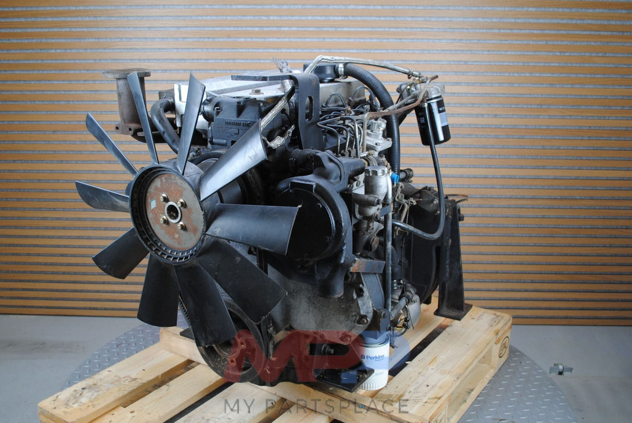 Perkins Perkins 1004 turbo AA-AB 1004.4 - Moottori: kuva Perkins Perkins 1004 turbo AA-AB 1004.4 - Moottori Perkins Perkins 1004 turbo AA-AB 1004.4 - Moottori: kuva Perkins Perkins 1004 turbo AA-AB 1004.4 - Moottori