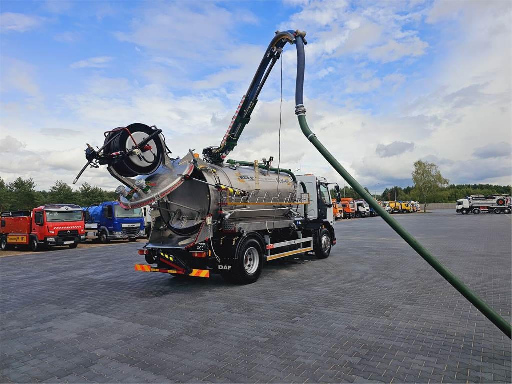 DAF WUKO SCK-4HW for collecting waste liquid separator - Puhtaanpitoauto: kuva DAF WUKO SCK-4HW for collecting waste liquid separator - Puhtaanpitoauto DAF WUKO SCK-4HW for collecting waste liquid separator - Puhtaanpitoauto: kuva DAF WUKO SCK-4HW for collecting waste liquid separator - Puhtaanpitoauto