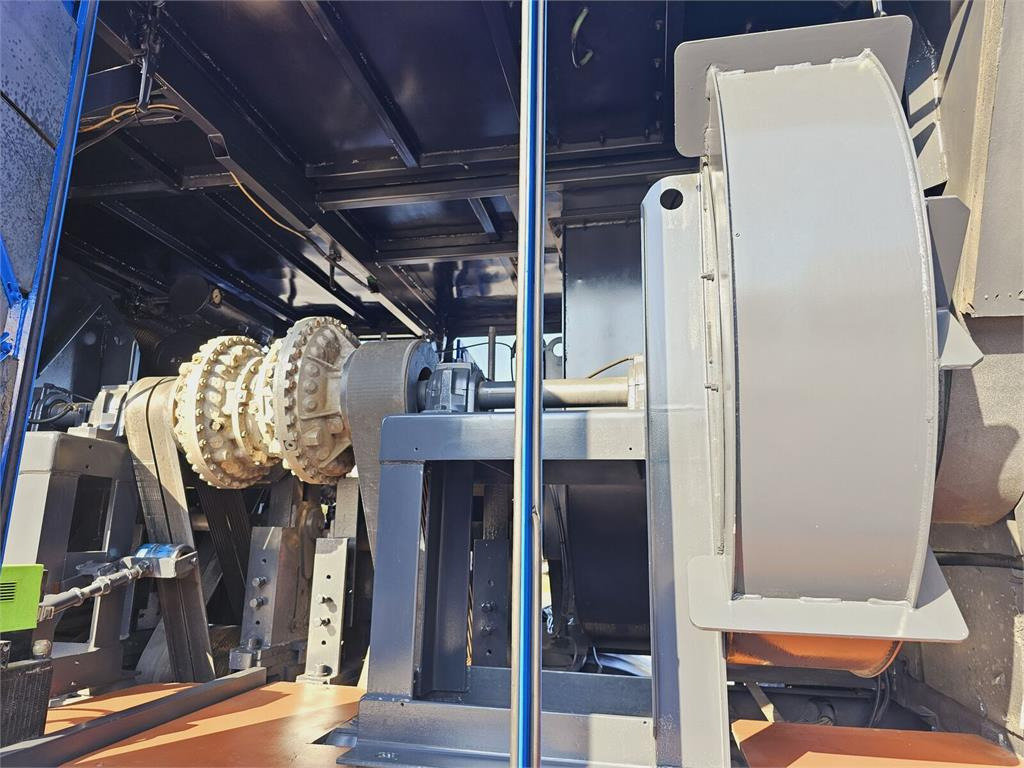 Puhtaanpitoauto Iveco Saugbagger vacuum cleaner excavator sucking loos: kuva Puhtaanpitoauto Iveco Saugbagger vacuum cleaner excavator sucking loos Puhtaanpitoauto Iveco Saugbagger vacuum cleaner excavator sucking loos: kuva Puhtaanpitoauto Iveco Saugbagger vacuum cleaner excavator sucking loos