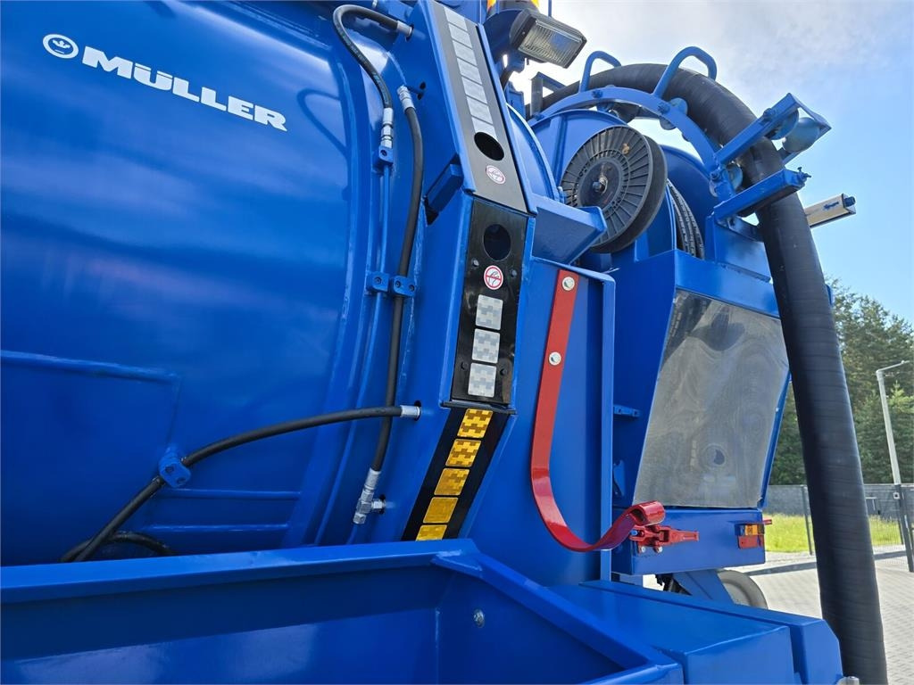 Puhtaanpitoauto Iveco WUKO MULLER KOMBI FOR CHANNEL CLEANING: kuva Puhtaanpitoauto Iveco WUKO MULLER KOMBI FOR CHANNEL CLEANING Puhtaanpitoauto Iveco WUKO MULLER KOMBI FOR CHANNEL CLEANING: kuva Puhtaanpitoauto Iveco WUKO MULLER KOMBI FOR CHANNEL CLEANING
