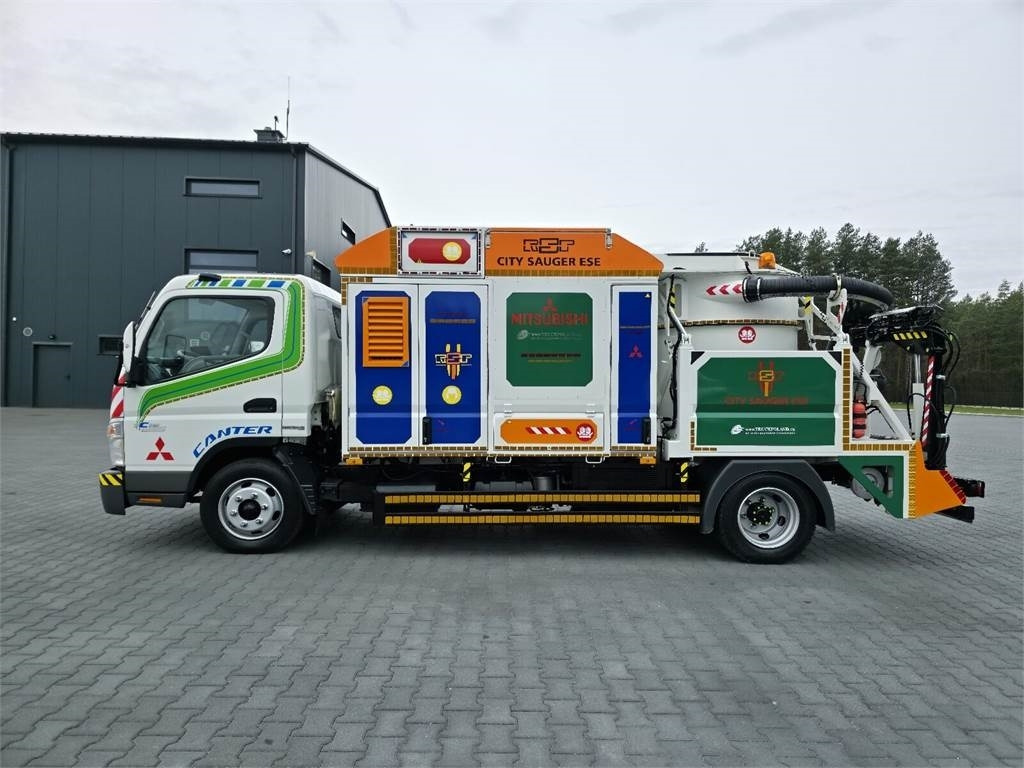 Mitsubishi CANTER RSP odkurzacz koparka ssąca Saugbagger CITY - Kunnallis-/ Erikoisajoneuvot: kuva Mitsubishi CANTER RSP odkurzacz koparka ssąca Saugbagger CITY - Kunnallis-/ Erikoisajoneuvot Mitsubishi CANTER RSP odkurzacz koparka ssąca Saugbagger CITY - Kunnallis-/ Erikoisajoneuvot: kuva Mitsubishi CANTER RSP odkurzacz koparka ssąca Saugbagger CITY - Kunnallis-/ Erikoisajoneuvot