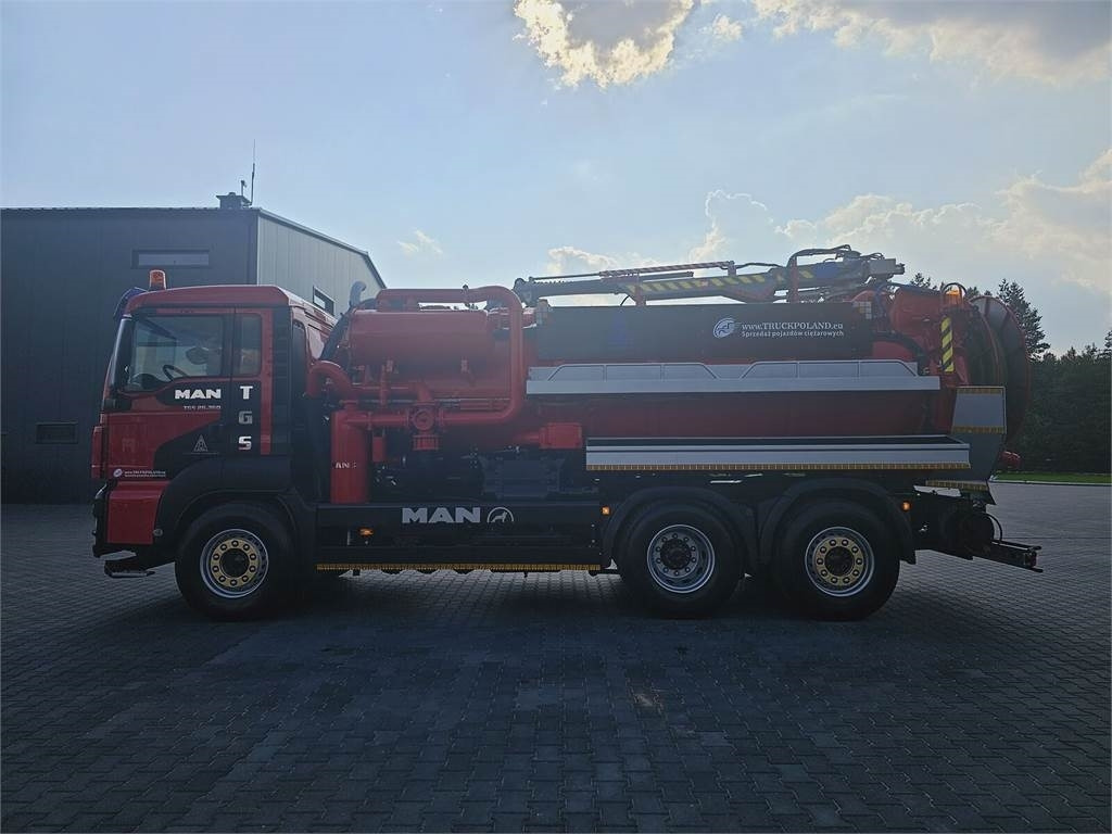 MAN WUKO LARSEN for collecting liquid waste - Puhtaanpitoauto: kuva MAN WUKO LARSEN for collecting liquid waste - Puhtaanpitoauto MAN WUKO LARSEN for collecting liquid waste - Puhtaanpitoauto: kuva MAN WUKO LARSEN for collecting liquid waste - Puhtaanpitoauto