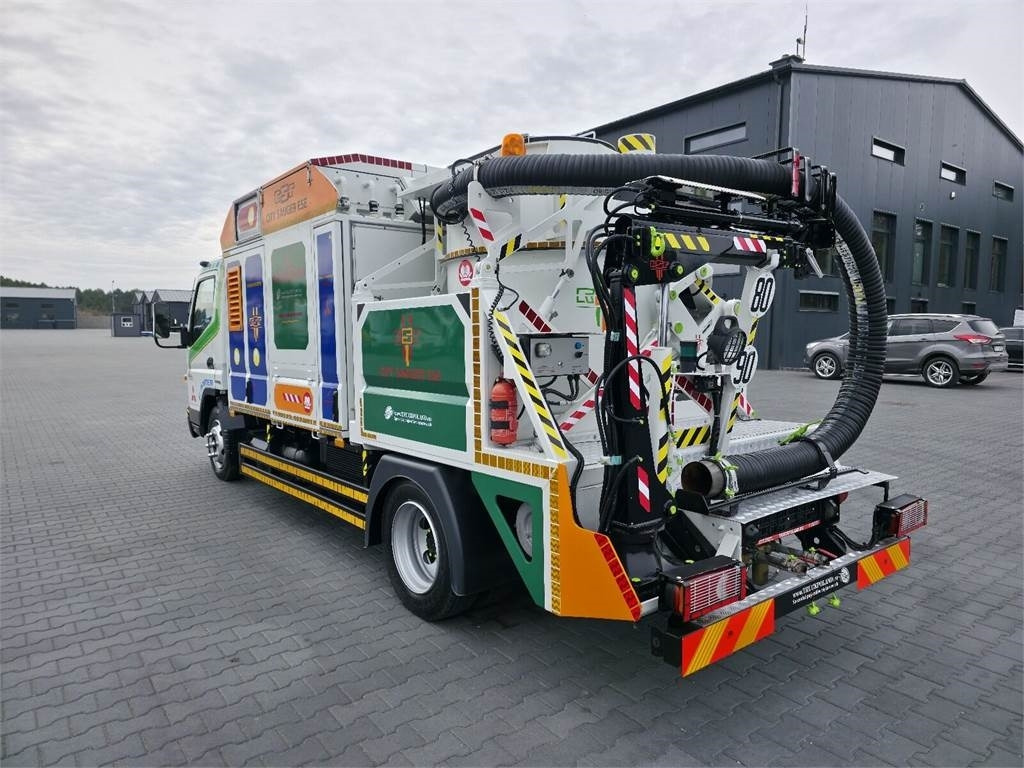 Mitsubishi CANTER odkurzacz koparka ssąca Saugbagger CITY SAU - Puhtaanpitoauto: kuva Mitsubishi CANTER odkurzacz koparka ssąca Saugbagger CITY SAU - Puhtaanpitoauto Mitsubishi CANTER odkurzacz koparka ssąca Saugbagger CITY SAU - Puhtaanpitoauto: kuva Mitsubishi CANTER odkurzacz koparka ssąca Saugbagger CITY SAU - Puhtaanpitoauto
