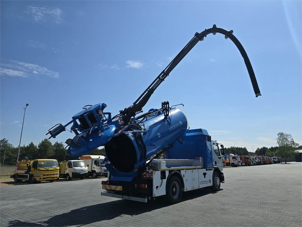 Renault 4x2 WUKO RIVARD for collecting liquid waste - Puhtaanpitoauto: kuva Renault 4x2 WUKO RIVARD for collecting liquid waste - Puhtaanpitoauto Renault 4x2 WUKO RIVARD for collecting liquid waste - Puhtaanpitoauto: kuva Renault 4x2 WUKO RIVARD for collecting liquid waste - Puhtaanpitoauto