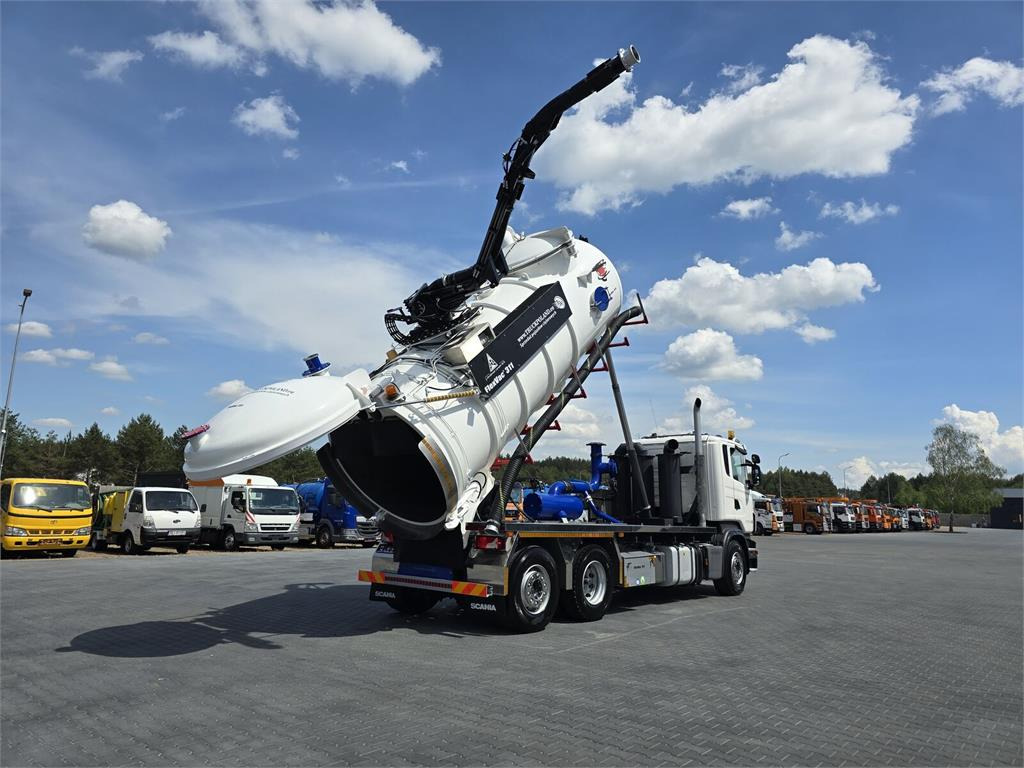 Scania Saugbagger Larsen FlexVac 311 Vacuum suction loade - Puhtaanpitoauto: kuva Scania Saugbagger Larsen FlexVac 311 Vacuum suction loade - Puhtaanpitoauto Scania Saugbagger Larsen FlexVac 311 Vacuum suction loade - Puhtaanpitoauto: kuva Scania Saugbagger Larsen FlexVac 311 Vacuum suction loade - Puhtaanpitoauto