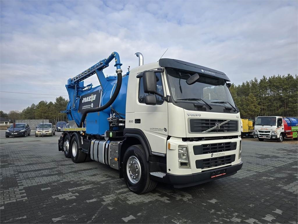 Volvo JOSKIN WUKO FOR CLEANING COMBI - Puhtaanpitoauto: kuva Volvo JOSKIN WUKO FOR CLEANING COMBI - Puhtaanpitoauto Volvo JOSKIN WUKO FOR CLEANING COMBI - Puhtaanpitoauto: kuva Volvo JOSKIN WUKO FOR CLEANING COMBI - Puhtaanpitoauto