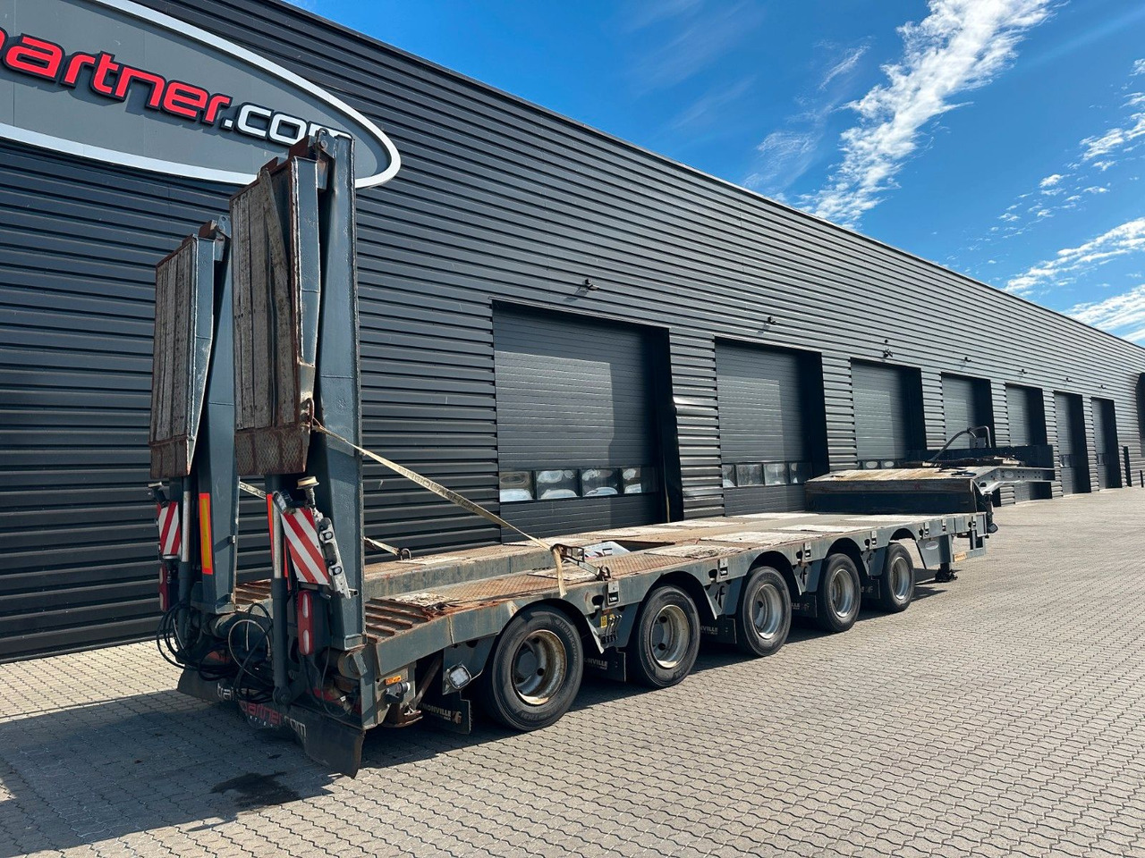 Faymonville 5 achs tieflader / ausziehbar / rampen - Apuvaunu puoliperävaunu: kuva Faymonville 5 achs tieflader / ausziehbar / rampen - Apuvaunu puoliperävaunu Faymonville 5 achs tieflader / ausziehbar / rampen - Apuvaunu puoliperävaunu: kuva Faymonville 5 achs tieflader / ausziehbar / rampen - Apuvaunu puoliperävaunu