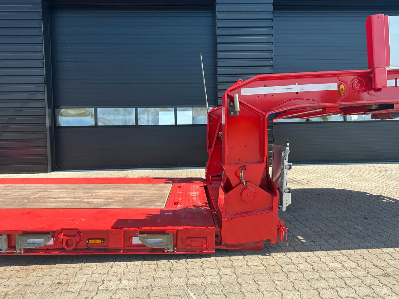 Faymonville Megamax 2 achs tiefbett / Neu Lackiert Faymonville Megamax 2 achs tiefbett / Neu Lackiert - Apuvaunu puoliperävaunu: kuva Faymonville Megamax 2 achs tiefbett / Neu Lackiert Faymonville Megamax 2 achs tiefbett / Neu Lackiert - Apuvaunu puoliperävaunu Faymonville Megamax 2 achs tiefbett / Neu Lackiert Faymonville Megamax 2 achs tiefbett / Neu Lackiert - Apuvaunu puoliperävaunu: kuva Faymonville Megamax 2 achs tiefbett / Neu Lackiert Faymonville Megamax 2 achs tiefbett / Neu Lackiert - Apuvaunu puoliperävaunu
