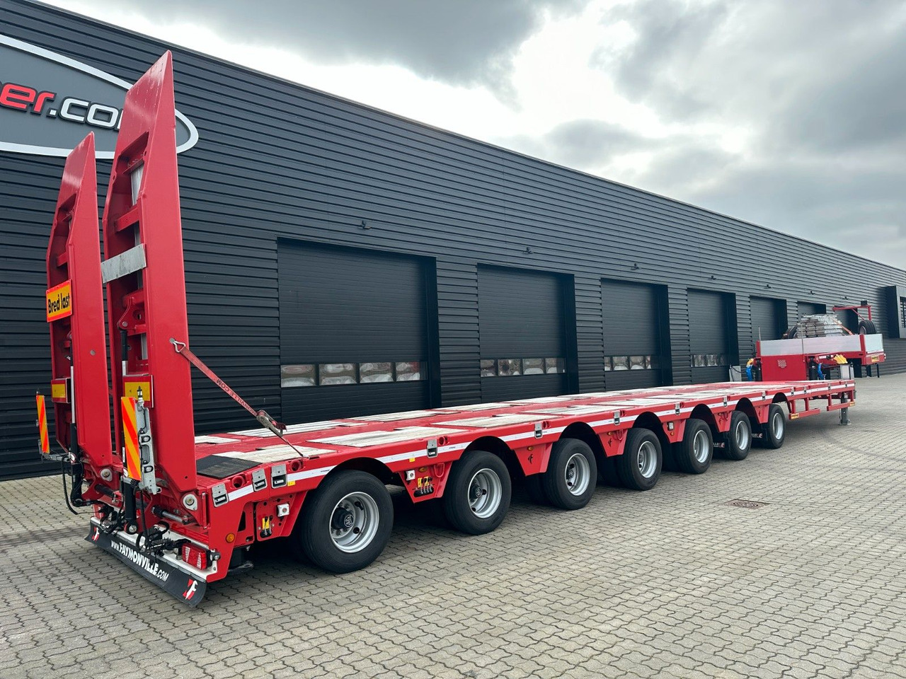 Faymonville Multimax 7 achs. tieflader / 2 x ausziehbar Faymonville Multimax 7 achs. tieflader / 2 x ausziehbar - Apuvaunu puoliperävaunu: kuva Faymonville Multimax 7 achs. tieflader / 2 x ausziehbar Faymonville Multimax 7 achs. tieflader / 2 x ausziehbar - Apuvaunu puoliperävaunu Faymonville Multimax 7 achs. tieflader / 2 x ausziehbar Faymonville Multimax 7 achs. tieflader / 2 x ausziehbar - Apuvaunu puoliperävaunu: kuva Faymonville Multimax 7 achs. tieflader / 2 x ausziehbar Faymonville Multimax 7 achs. tieflader / 2 x ausziehbar - Apuvaunu puoliperävaunu
