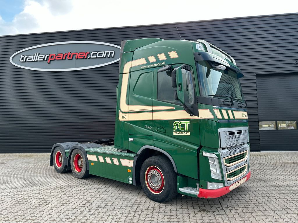 Volvo FH 540 6x4 - Vetopöytäauto: kuva Volvo FH 540 6x4 - Vetopöytäauto Volvo FH 540 6x4 - Vetopöytäauto: kuva Volvo FH 540 6x4 - Vetopöytäauto