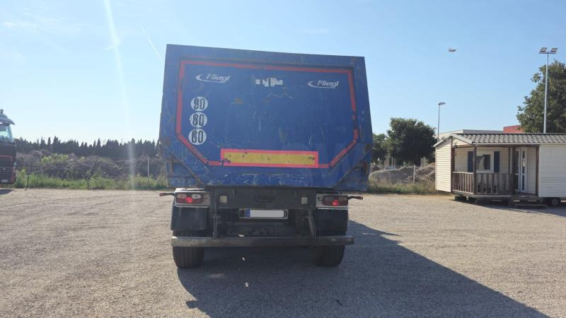 Fliegl FLT 33 - Kippiauto puoliperävaunu: kuva Fliegl FLT 33 - Kippiauto puoliperävaunu Fliegl FLT 33 - Kippiauto puoliperävaunu: kuva Fliegl FLT 33 - Kippiauto puoliperävaunu