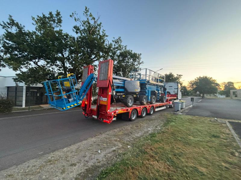 Kässbohrer LOWBED LB3E - Apuvaunu puoliperävaunu: kuva Kässbohrer LOWBED LB3E - Apuvaunu puoliperävaunu Kässbohrer LOWBED LB3E - Apuvaunu puoliperävaunu: kuva Kässbohrer LOWBED LB3E - Apuvaunu puoliperävaunu