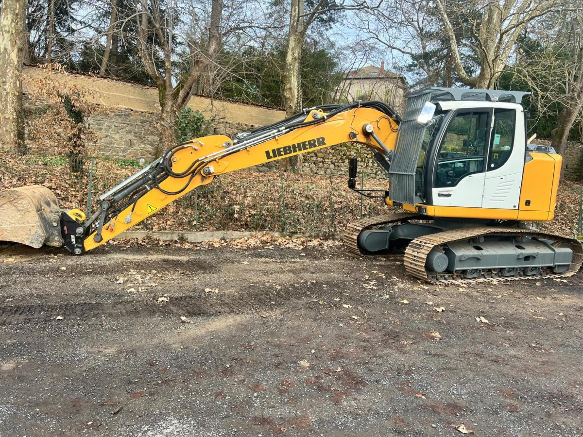 Liebherr R914 compact S - Telakaivukone: kuva Liebherr R914 compact S - Telakaivukone Liebherr R914 compact S - Telakaivukone: kuva Liebherr R914 compact S - Telakaivukone