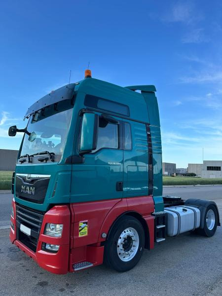 MAN TGX 18.500 - Vetopöytäauto: kuva MAN TGX 18.500 - Vetopöytäauto MAN TGX 18.500 - Vetopöytäauto: kuva MAN TGX 18.500 - Vetopöytäauto