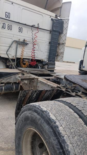 Scania RA 1 36 C - Vetopöytäauto: kuva Scania RA 1 36 C - Vetopöytäauto Scania RA 1 36 C - Vetopöytäauto: kuva Scania RA 1 36 C - Vetopöytäauto