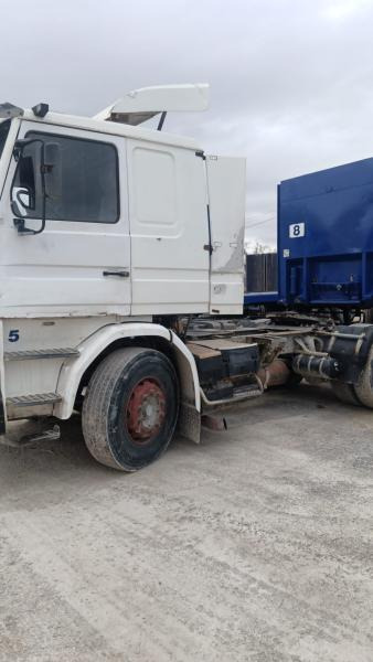 Scania RA 1 36 C - Vetopöytäauto: kuva Scania RA 1 36 C - Vetopöytäauto Scania RA 1 36 C - Vetopöytäauto: kuva Scania RA 1 36 C - Vetopöytäauto