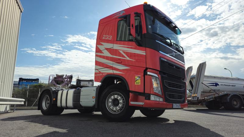 Volvo FH 460 - Vetopöytäauto: kuva Volvo FH 460 - Vetopöytäauto Volvo FH 460 - Vetopöytäauto: kuva Volvo FH 460 - Vetopöytäauto