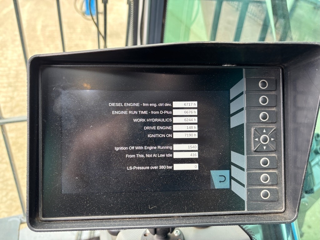 Materiaalinkäsittelykone Fuchs MHL 350 F: kuva Materiaalinkäsittelykone Fuchs MHL 350 F Materiaalinkäsittelykone Fuchs MHL 350 F: kuva Materiaalinkäsittelykone Fuchs MHL 350 F