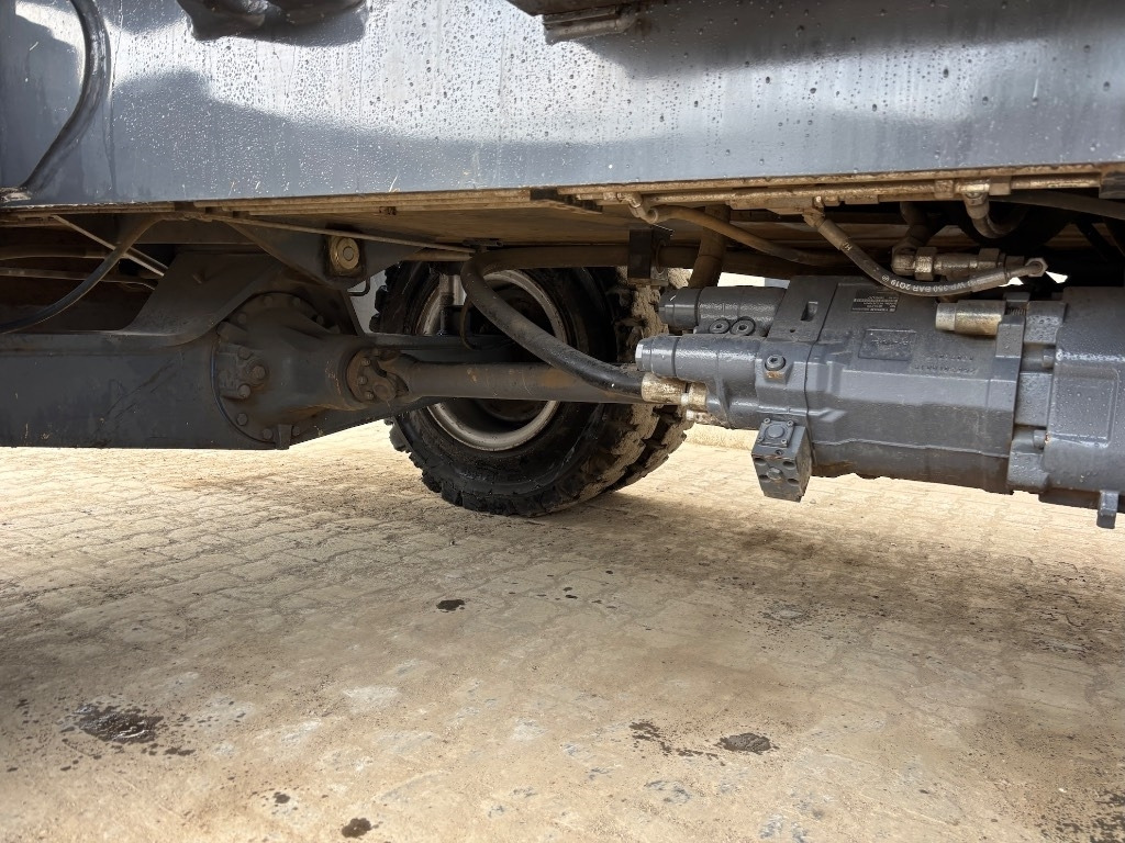 Materiaalinkäsittelykone Fuchs MHL 350 F: kuva Materiaalinkäsittelykone Fuchs MHL 350 F Materiaalinkäsittelykone Fuchs MHL 350 F: kuva Materiaalinkäsittelykone Fuchs MHL 350 F