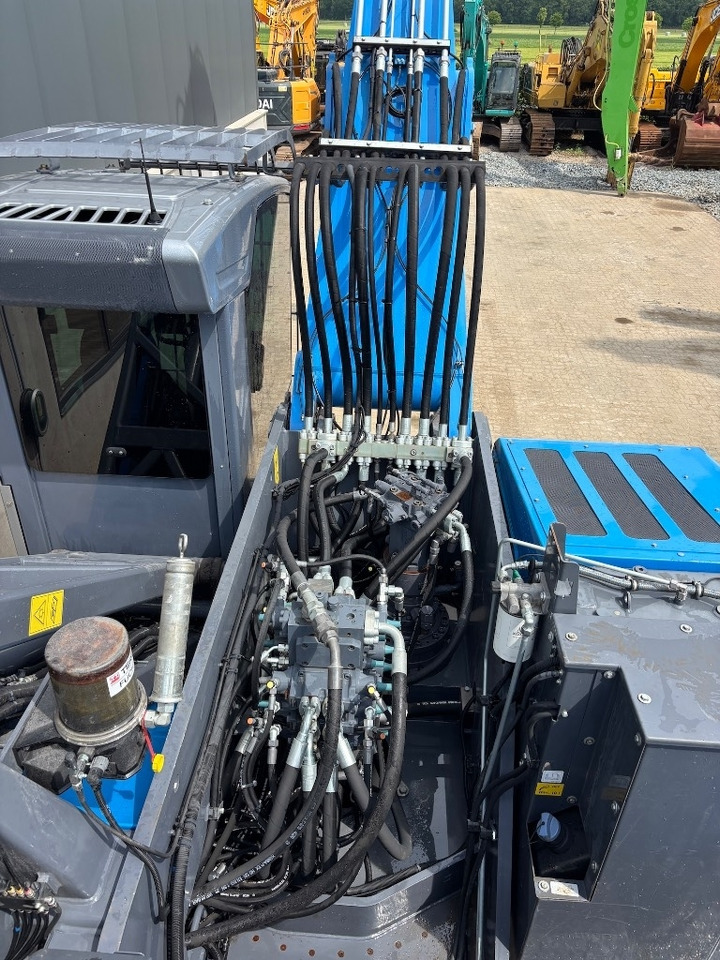 Materiaalinkäsittelykone Fuchs MHL 350 F: kuva Materiaalinkäsittelykone Fuchs MHL 350 F Materiaalinkäsittelykone Fuchs MHL 350 F: kuva Materiaalinkäsittelykone Fuchs MHL 350 F