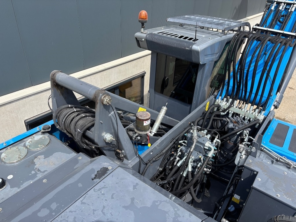 Materiaalinkäsittelykone Fuchs MHL 350 F: kuva Materiaalinkäsittelykone Fuchs MHL 350 F Materiaalinkäsittelykone Fuchs MHL 350 F: kuva Materiaalinkäsittelykone Fuchs MHL 350 F