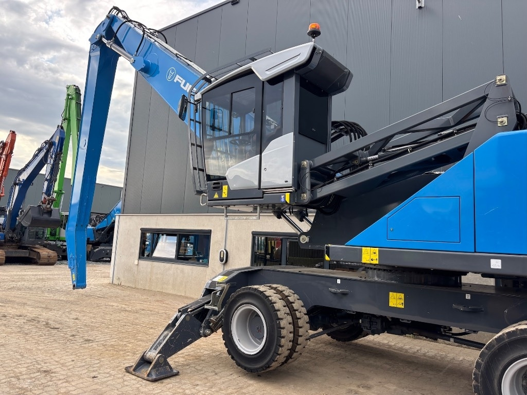 Fuchs MHL 350 F - MHL350F - MHL350 - Materiaalinkäsittelykone: kuva Fuchs MHL 350 F - MHL350F - MHL350 - Materiaalinkäsittelykone Fuchs MHL 350 F - MHL350F - MHL350 - Materiaalinkäsittelykone: kuva Fuchs MHL 350 F - MHL350F - MHL350 - Materiaalinkäsittelykone