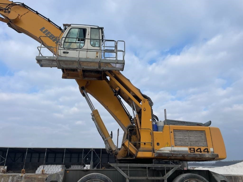 Liebherr A 944 C HD - Materiaalinkäsittelykone: kuva Liebherr A 944 C HD - Materiaalinkäsittelykone Liebherr A 944 C HD - Materiaalinkäsittelykone: kuva Liebherr A 944 C HD - Materiaalinkäsittelykone