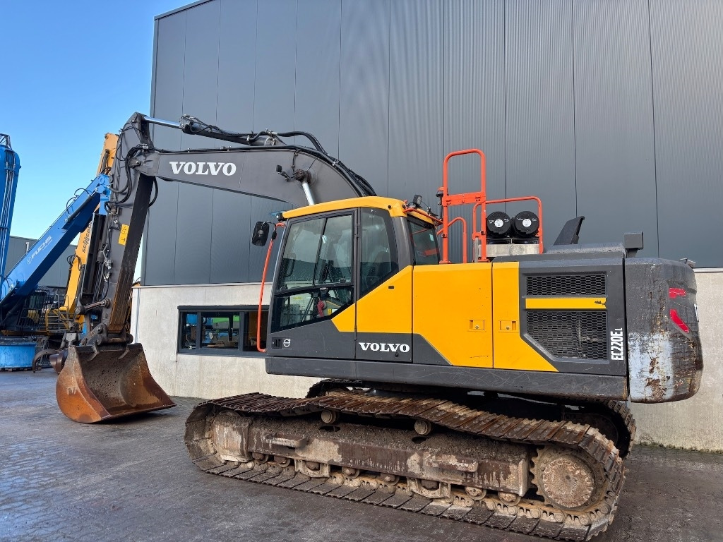 Volvo EC 220 E - EC 220EL - EC220EL - EC 220 L - Telakaivukone: kuva Volvo EC 220 E - EC 220EL - EC220EL - EC 220 L - Telakaivukone Volvo EC 220 E - EC 220EL - EC220EL - EC 220 L - Telakaivukone: kuva Volvo EC 220 E - EC 220EL - EC220EL - EC 220 L - Telakaivukone