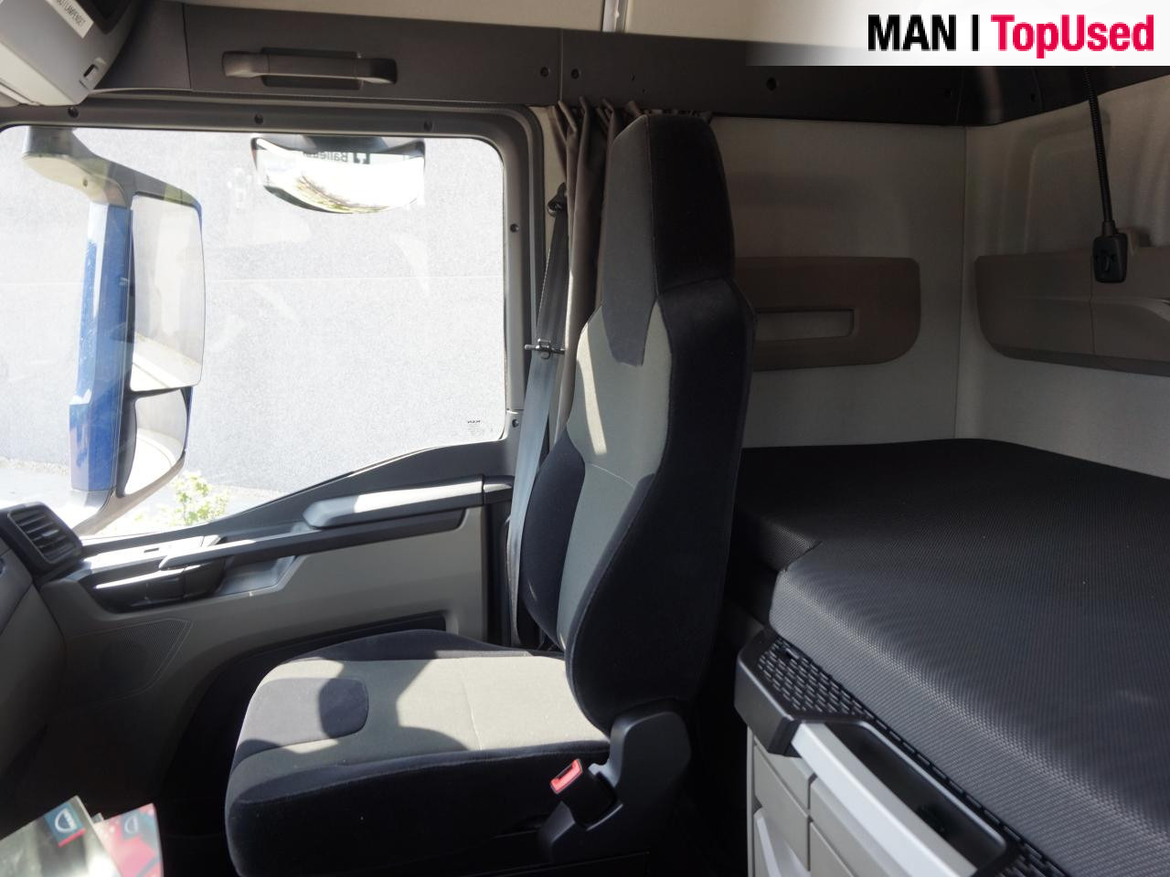 Lava-kuorma-auto MAN TGM 18.250 4x2 BL CH: kuva Lava-kuorma-auto MAN TGM 18.250 4x2 BL CH