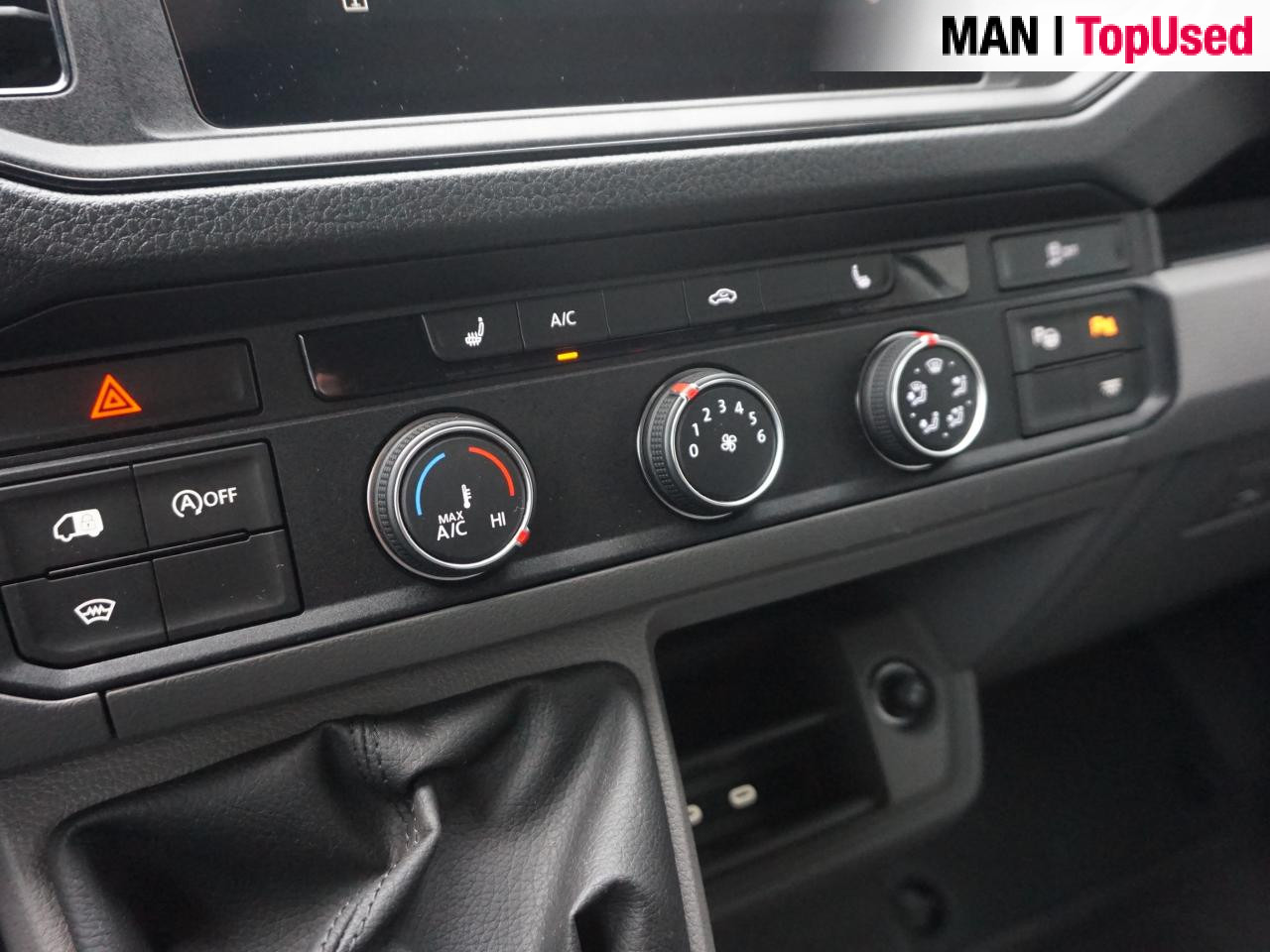 Pakettiauto VOLKSWAGEN Crafter 35 2.0 TDI L4H3 Highline: kuva Pakettiauto VOLKSWAGEN Crafter 35 2.0 TDI L4H3 Highline