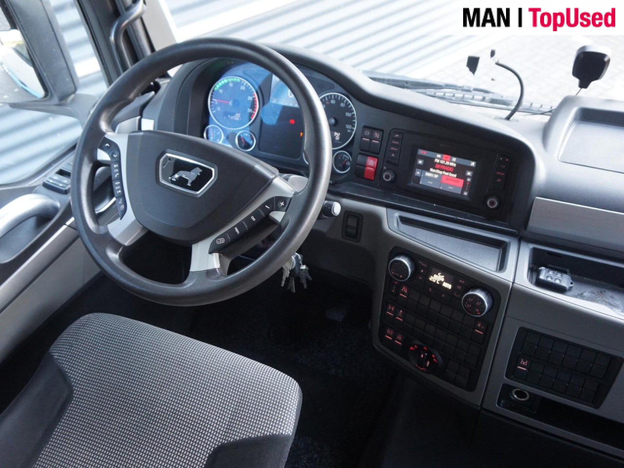 MAN TGX 18.420 4X2 BLS / PTO / EURO 6 - Vetopöytäauto: kuva MAN TGX 18.420 4X2 BLS / PTO / EURO 6 - Vetopöytäauto MAN TGX 18.420 4X2 BLS / PTO / EURO 6 - Vetopöytäauto: kuva MAN TGX 18.420 4X2 BLS / PTO / EURO 6 - Vetopöytäauto