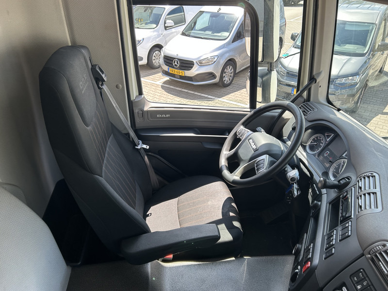 DAF CF 260 FA / Carrier Koeler - 30 gr / Chereau Frigobox / Laadklep 2000 kg - Refrigeraattori kuorma-auto: kuva DAF CF 260 FA / Carrier Koeler - 30 gr / Chereau Frigobox / Laadklep 2000 kg - Refrigeraattori kuorma-auto DAF CF 260 FA / Carrier Koeler - 30 gr / Chereau Frigobox / Laadklep 2000 kg - Refrigeraattori kuorma-auto: kuva DAF CF 260 FA / Carrier Koeler - 30 gr / Chereau Frigobox / Laadklep 2000 kg - Refrigeraattori kuorma-auto