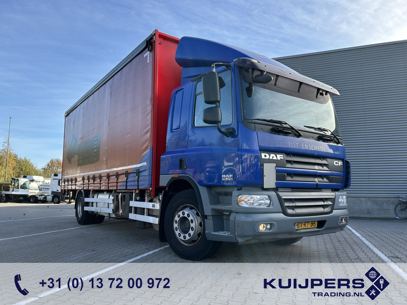 DAF CF 75 310 Euro 5 / Curtainside Box / Loadlift / Trailer Coupling - Pressukapelli kuorma-auto: kuva DAF CF 75 310 Euro 5 / Curtainside Box / Loadlift / Trailer Coupling - Pressukapelli kuorma-auto DAF CF 75 310 Euro 5 / Curtainside Box / Loadlift / Trailer Coupling - Pressukapelli kuorma-auto: kuva DAF CF 75 310 Euro 5 / Curtainside Box / Loadlift / Trailer Coupling - Pressukapelli kuorma-auto