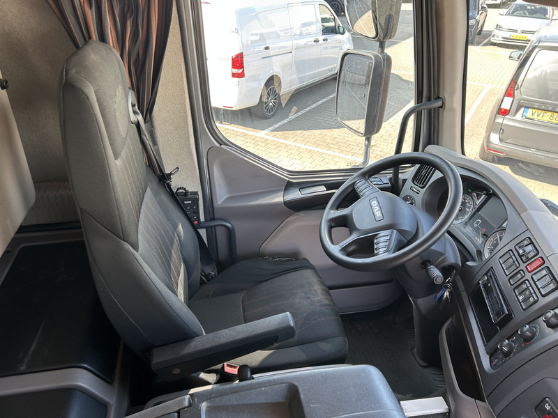 DAF LF 320 FA / Effer 175.2/c3s Crane / 363 dkm / Plateau / APK TUV 08-25 - Nosturiauto: kuva DAF LF 320 FA / Effer 175.2/c3s Crane / 363 dkm / Plateau / APK TUV 08-25 - Nosturiauto DAF LF 320 FA / Effer 175.2/c3s Crane / 363 dkm / Plateau / APK TUV 08-25 - Nosturiauto: kuva DAF LF 320 FA / Effer 175.2/c3s Crane / 363 dkm / Plateau / APK TUV 08-25 - Nosturiauto