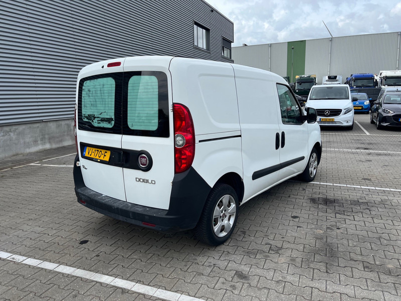 Fiat Dobló Cargo 1.3 MultiJet / NL Van - Pieni pakettiauto: kuva Fiat Dobló Cargo 1.3 MultiJet / NL Van - Pieni pakettiauto Fiat Dobló Cargo 1.3 MultiJet / NL Van - Pieni pakettiauto: kuva Fiat Dobló Cargo 1.3 MultiJet / NL Van - Pieni pakettiauto