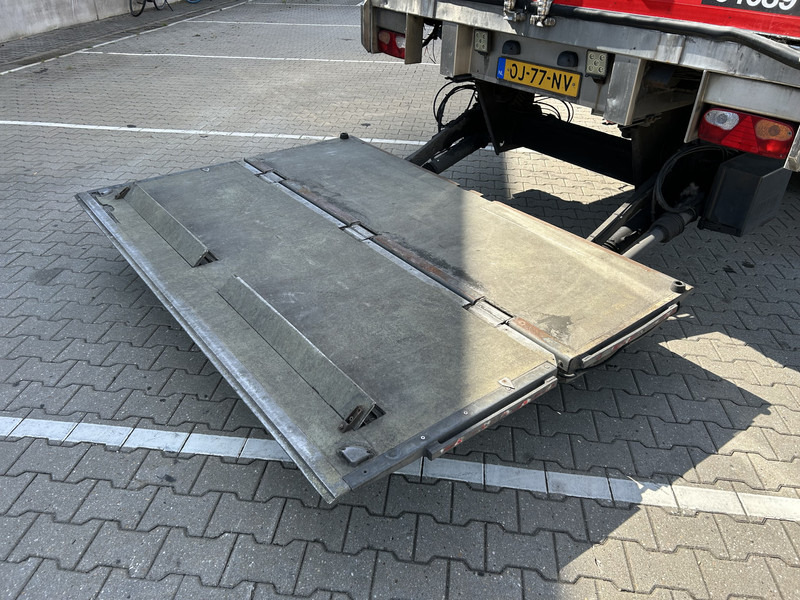 H.T.F. HZO 39 / Carrier Vector 1800 Frigo / Loadlift 2500 kg / APK TUV 01-26 - Refrigeraattori puoliperävaunu: kuva H.T.F. HZO 39 / Carrier Vector 1800 Frigo / Loadlift 2500 kg / APK TUV 01-26 - Refrigeraattori puoliperävaunu H.T.F. HZO 39 / Carrier Vector 1800 Frigo / Loadlift 2500 kg / APK TUV 01-26 - Refrigeraattori puoliperävaunu: kuva H.T.F. HZO 39 / Carrier Vector 1800 Frigo / Loadlift 2500 kg / APK TUV 01-26 - Refrigeraattori puoliperävaunu