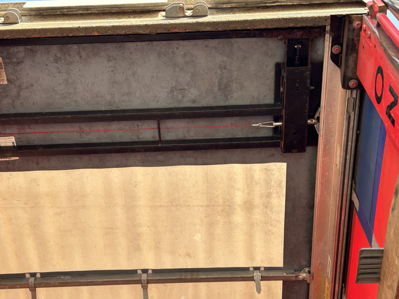 Krone Profi Liner / Curtainside / BPW Drum / NL Trailer - Pressukapellipuoliperävaunu: kuva Krone Profi Liner / Curtainside / BPW Drum / NL Trailer - Pressukapellipuoliperävaunu Krone Profi Liner / Curtainside / BPW Drum / NL Trailer - Pressukapellipuoliperävaunu: kuva Krone Profi Liner / Curtainside / BPW Drum / NL Trailer - Pressukapellipuoliperävaunu