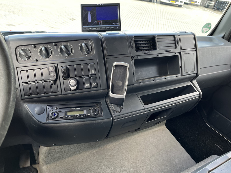 MAN TGL 12.180 / 12 Ton / 781 dkm / Oil Leak / Canvas Box / NL Truck - Umpikori kuorma-auto: kuva MAN TGL 12.180 / 12 Ton / 781 dkm / Oil Leak / Canvas Box / NL Truck - Umpikori kuorma-auto MAN TGL 12.180 / 12 Ton / 781 dkm / Oil Leak / Canvas Box / NL Truck - Umpikori kuorma-auto: kuva MAN TGL 12.180 / 12 Ton / 781 dkm / Oil Leak / Canvas Box / NL Truck - Umpikori kuorma-auto