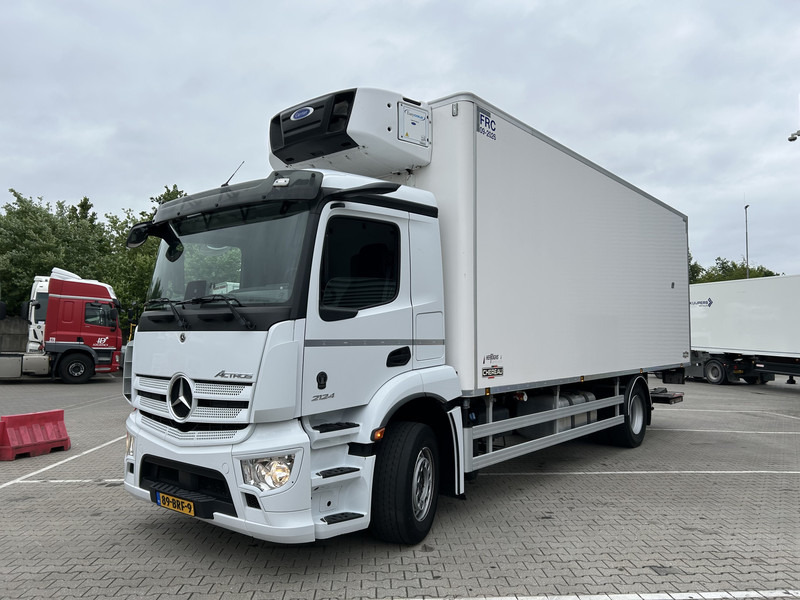 Refrigeraattori kuorma-auto Mercedes-Benz Actros 2124 / Carrier Koeler -30 gr / Cheraeu / Laadklep / APK 01-26: kuva Refrigeraattori kuorma-auto Mercedes-Benz Actros 2124 / Carrier Koeler -30 gr / Cheraeu / Laadklep / APK 01-26