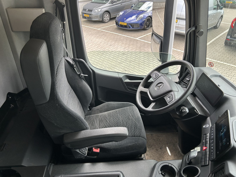 Mercedes-Benz Actros 2124 / Carrier Supra 850 -30 gr / Koeler / Laadklep / APK 03-26 - Refrigeraattori kuorma-auto: kuva Mercedes-Benz Actros 2124 / Carrier Supra 850 -30 gr / Koeler / Laadklep / APK 03-26 - Refrigeraattori kuorma-auto Mercedes-Benz Actros 2124 / Carrier Supra 850 -30 gr / Koeler / Laadklep / APK 03-26 - Refrigeraattori kuorma-auto: kuva Mercedes-Benz Actros 2124 / Carrier Supra 850 -30 gr / Koeler / Laadklep / APK 03-26 - Refrigeraattori kuorma-auto