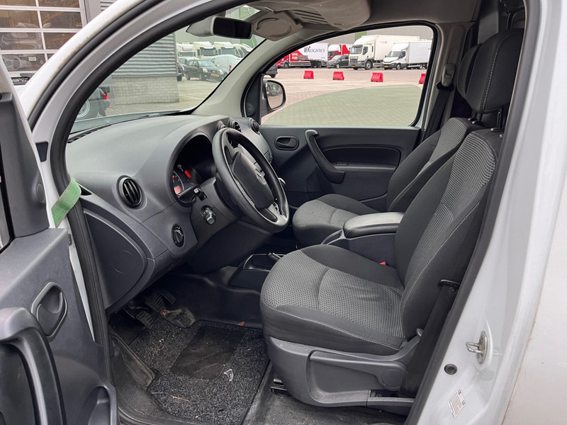 Mercedes-Benz Citan 109 CDI / Extra Lang / UNFALL / DAMAGE - Pieni pakettiauto: kuva Mercedes-Benz Citan 109 CDI / Extra Lang / UNFALL / DAMAGE - Pieni pakettiauto Mercedes-Benz Citan 109 CDI / Extra Lang / UNFALL / DAMAGE - Pieni pakettiauto: kuva Mercedes-Benz Citan 109 CDI / Extra Lang / UNFALL / DAMAGE - Pieni pakettiauto