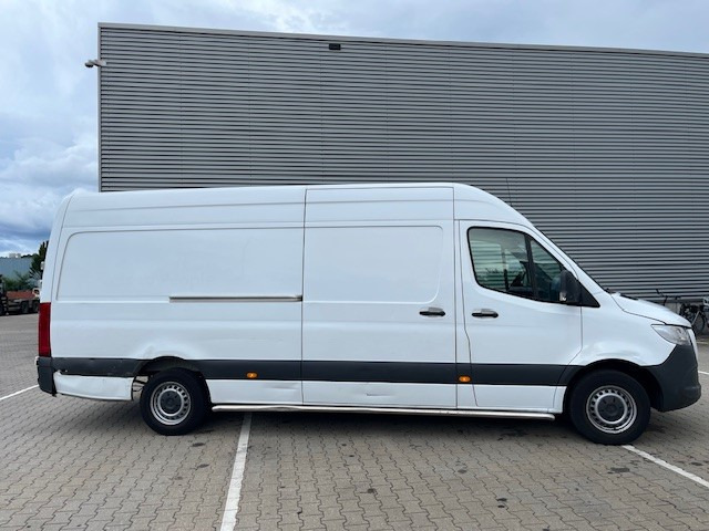 Mercedes-Benz Sprinter 315 1.9 CDI / L4 H2 / Automatic / APK-TUV 04-26 - Pakettiauto: kuva Mercedes-Benz Sprinter 315 1.9 CDI / L4 H2 / Automatic / APK-TUV 04-26 - Pakettiauto Mercedes-Benz Sprinter 315 1.9 CDI / L4 H2 / Automatic / APK-TUV 04-26 - Pakettiauto: kuva Mercedes-Benz Sprinter 315 1.9 CDI / L4 H2 / Automatic / APK-TUV 04-26 - Pakettiauto