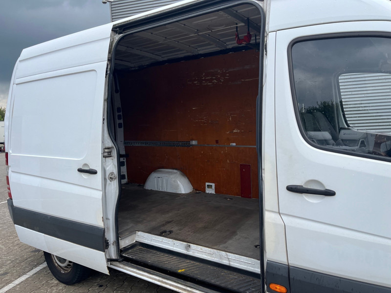 Mercedes-Benz Sprinter 316 / CNG / 1.8 NGT GAS Powered / 146 dkm L3 H2 / NL Van - Pakettiauto: kuva Mercedes-Benz Sprinter 316 / CNG / 1.8 NGT GAS Powered / 146 dkm L3 H2 / NL Van - Pakettiauto Mercedes-Benz Sprinter 316 / CNG / 1.8 NGT GAS Powered / 146 dkm L3 H2 / NL Van - Pakettiauto: kuva Mercedes-Benz Sprinter 316 / CNG / 1.8 NGT GAS Powered / 146 dkm L3 H2 / NL Van - Pakettiauto