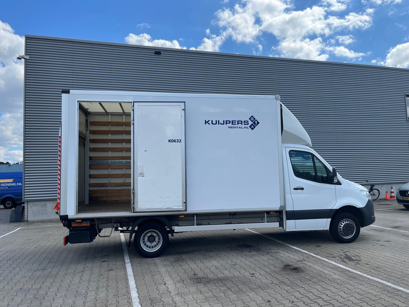 Mercedes-Benz Sprinter 515 1.9 CDI / Box 4.4 mtr / Laadklep / Zijdeur - Jakeluauto: kuva Mercedes-Benz Sprinter 515 1.9 CDI / Box 4.4 mtr / Laadklep / Zijdeur - Jakeluauto Mercedes-Benz Sprinter 515 1.9 CDI / Box 4.4 mtr / Laadklep / Zijdeur - Jakeluauto: kuva Mercedes-Benz Sprinter 515 1.9 CDI / Box 4.4 mtr / Laadklep / Zijdeur - Jakeluauto