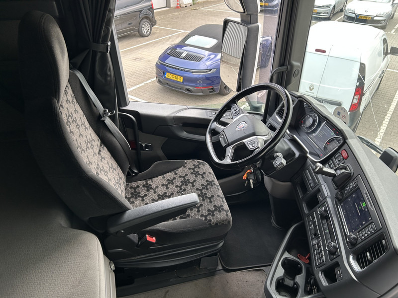 Scania S410 Highline / 491 dkm / Box 8.1 mtr / Laadklep 3000 kg - Umpikori kuorma-auto: kuva Scania S410 Highline / 491 dkm / Box 8.1 mtr / Laadklep 3000 kg - Umpikori kuorma-auto Scania S410 Highline / 491 dkm / Box 8.1 mtr / Laadklep 3000 kg - Umpikori kuorma-auto: kuva Scania S410 Highline / 491 dkm / Box 8.1 mtr / Laadklep 3000 kg - Umpikori kuorma-auto