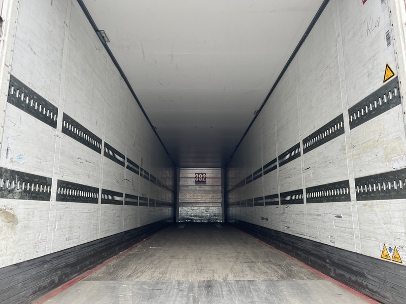 Schmitz Cargobull SCB S2 / Box Trailer / 2 axle / Loadlift / APK TUV 04-26 - Umpikori puoliperävaunu: kuva Schmitz Cargobull SCB S2 / Box Trailer / 2 axle / Loadlift / APK TUV 04-26 - Umpikori puoliperävaunu Schmitz Cargobull SCB S2 / Box Trailer / 2 axle / Loadlift / APK TUV 04-26 - Umpikori puoliperävaunu: kuva Schmitz Cargobull SCB S2 / Box Trailer / 2 axle / Loadlift / APK TUV 04-26 - Umpikori puoliperävaunu