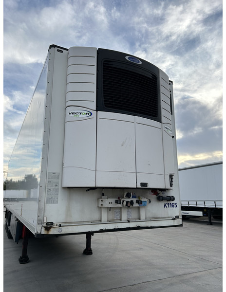 Schmitz Cargobull SCB S3B / Carrier Vector 1550 Frigo / Disk / APK TUV 04-26 - Refrigeraattori puoliperävaunu: kuva Schmitz Cargobull SCB S3B / Carrier Vector 1550 Frigo / Disk / APK TUV 04-26 - Refrigeraattori puoliperävaunu Schmitz Cargobull SCB S3B / Carrier Vector 1550 Frigo / Disk / APK TUV 04-26 - Refrigeraattori puoliperävaunu: kuva Schmitz Cargobull SCB S3B / Carrier Vector 1550 Frigo / Disk / APK TUV 04-26 - Refrigeraattori puoliperävaunu